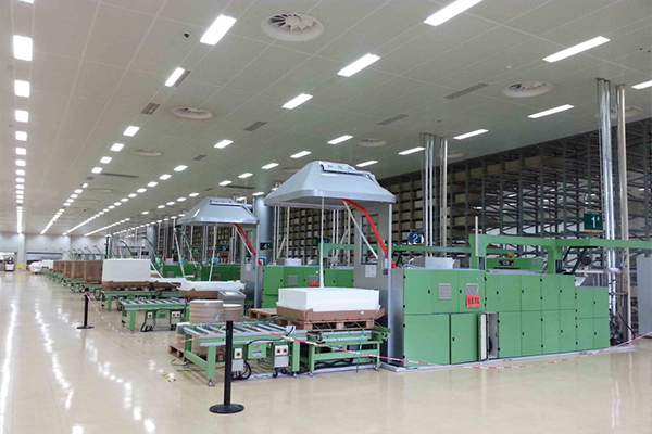 貴陽卷煙廠多聯(lián)機(jī)房采用可調(diào)式阻尼彈簧<a href='http://m.sdlytvu.cn' target='_blank'><u>減震器</u></a>