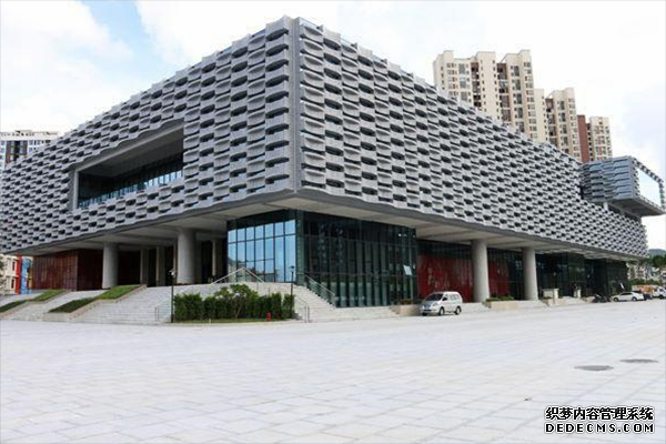 金海岸文化藝術(shù)中心采用吊式彈簧<a href='http://m.sdlytvu.cn' target='_blank'><u>減震器</u></a>